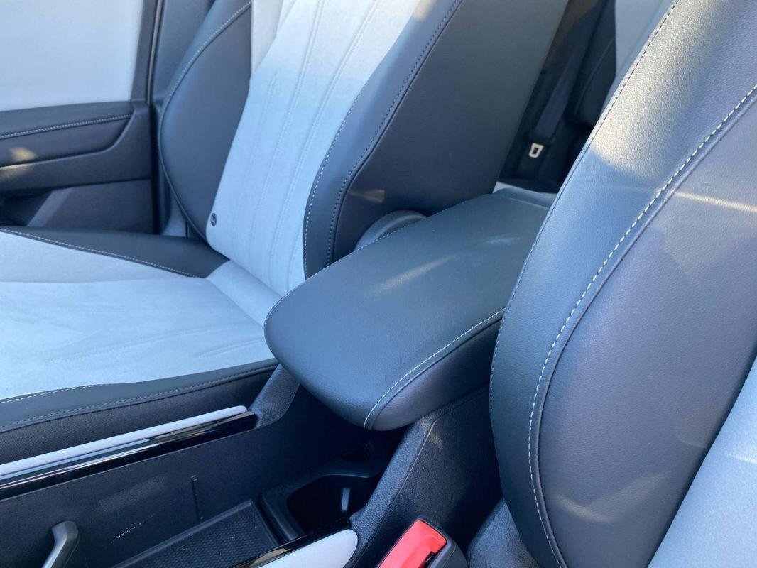 Volkswagen Tiguan - Photo 12