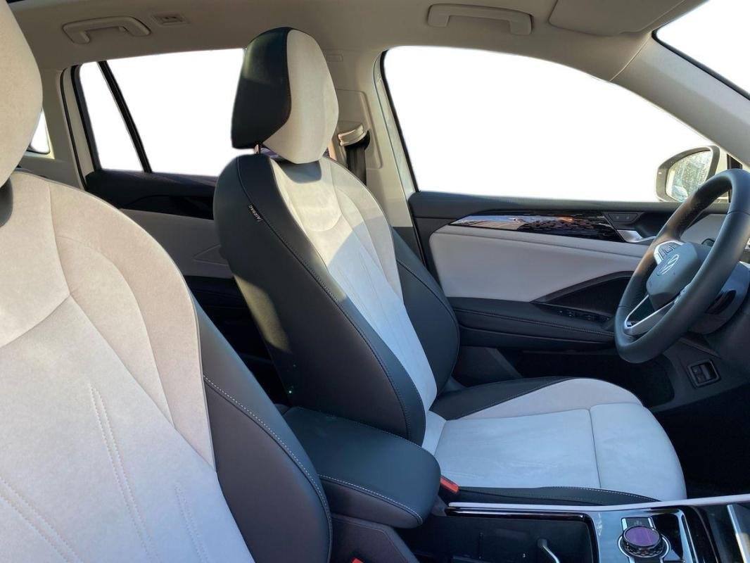 Volkswagen Tiguan - Photo 13
