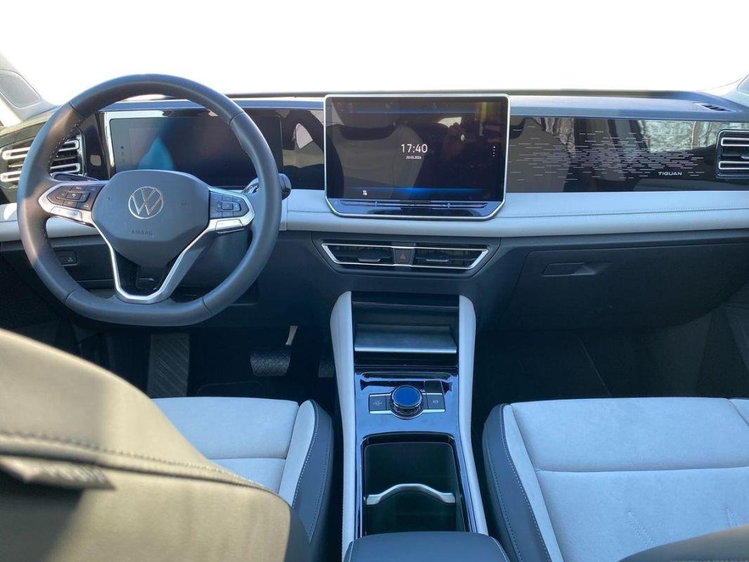 Volkswagen Tiguan - Photo 8