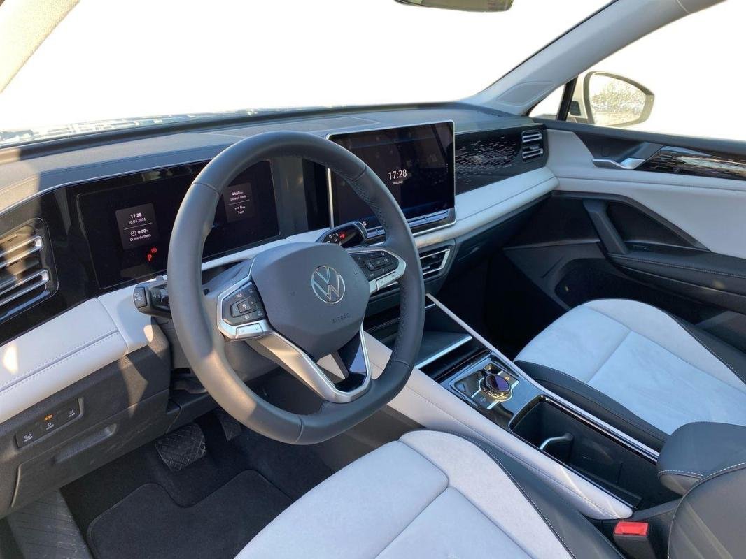 Volkswagen Tiguan - Photo 9