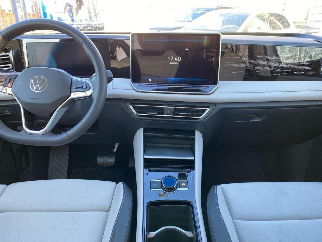 Volkswagen Tiguan - Photo 10