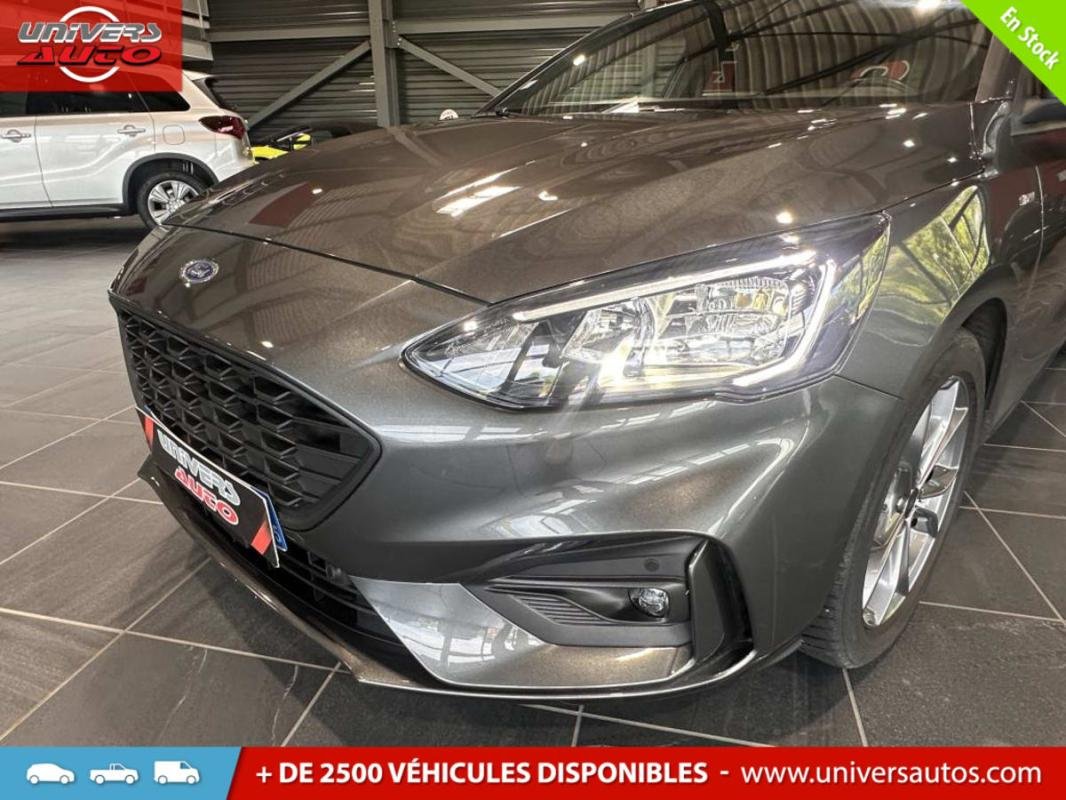 Ford Focus - Photo 2