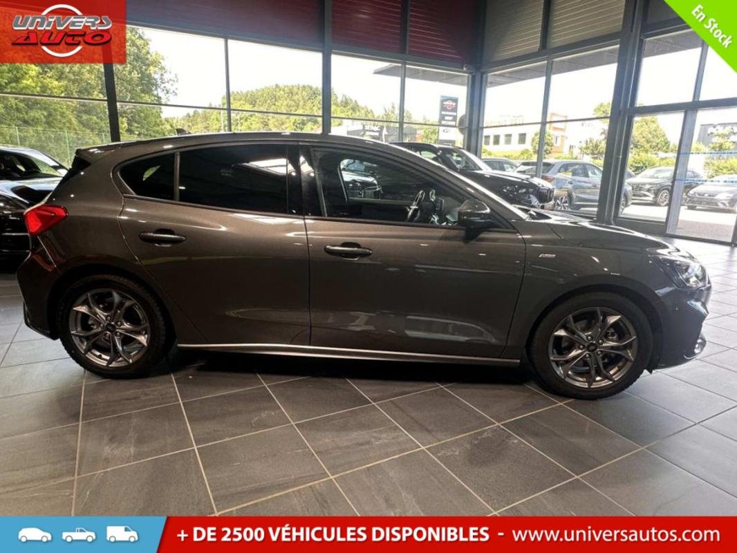 Ford Focus - Photo 4