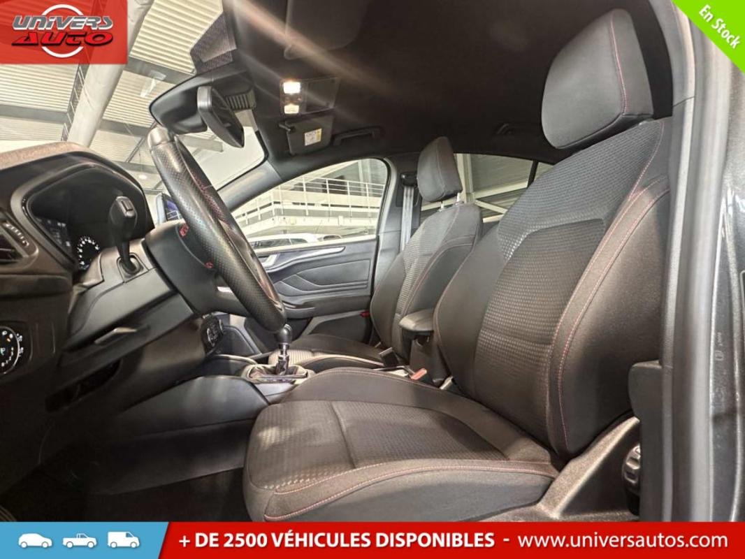Ford Focus - Photo 6