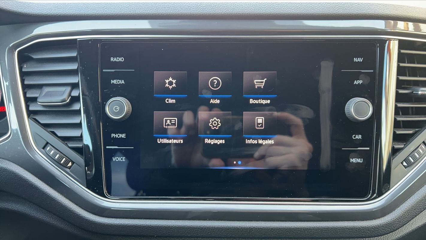 Volkswagen T-Roc - Photo 12