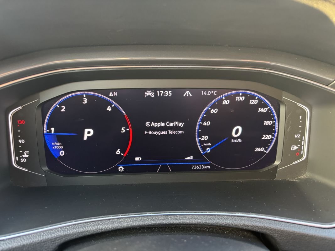 Volkswagen T-Roc - Photo 26