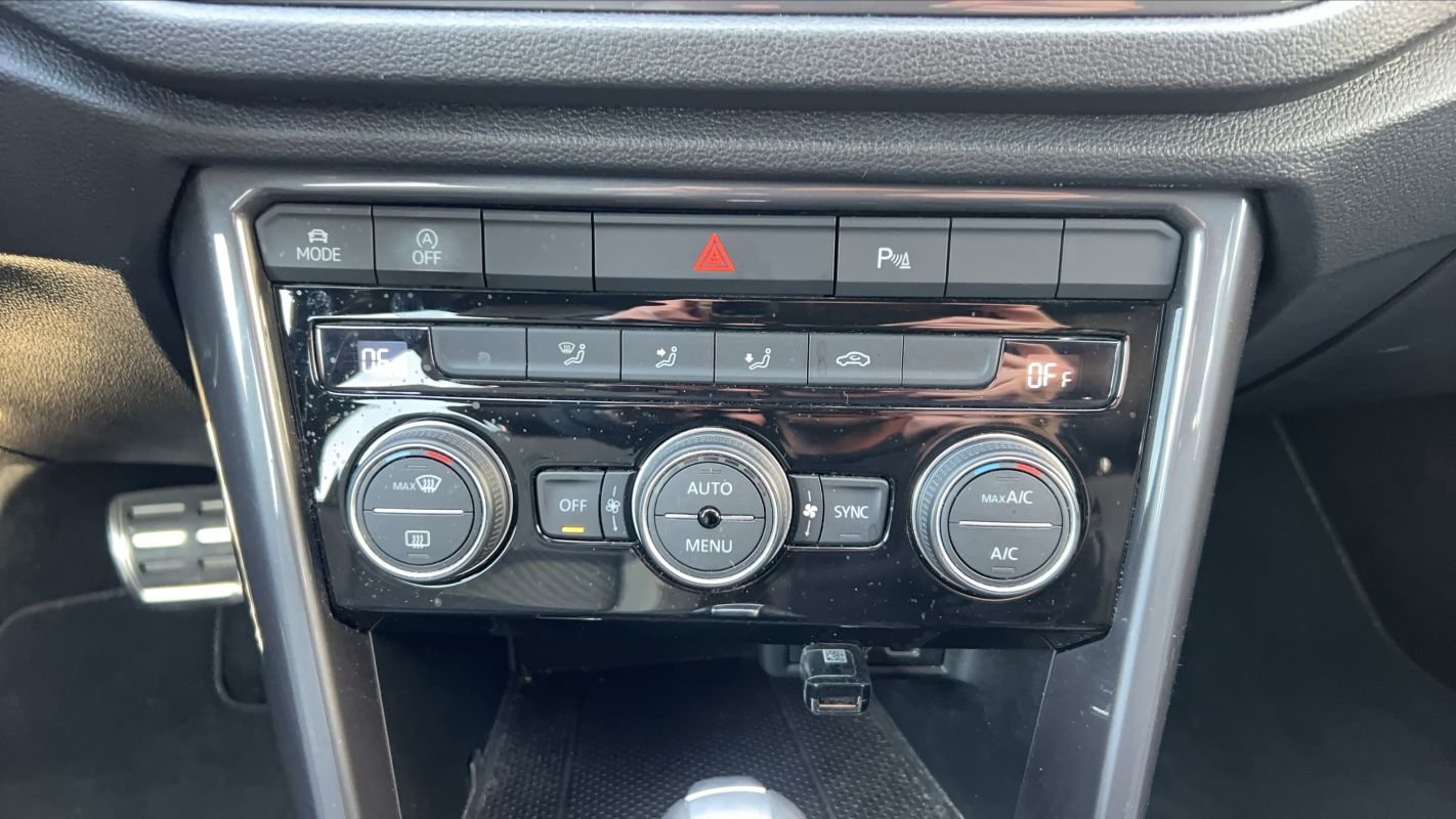 Volkswagen T-Roc - Photo 27
