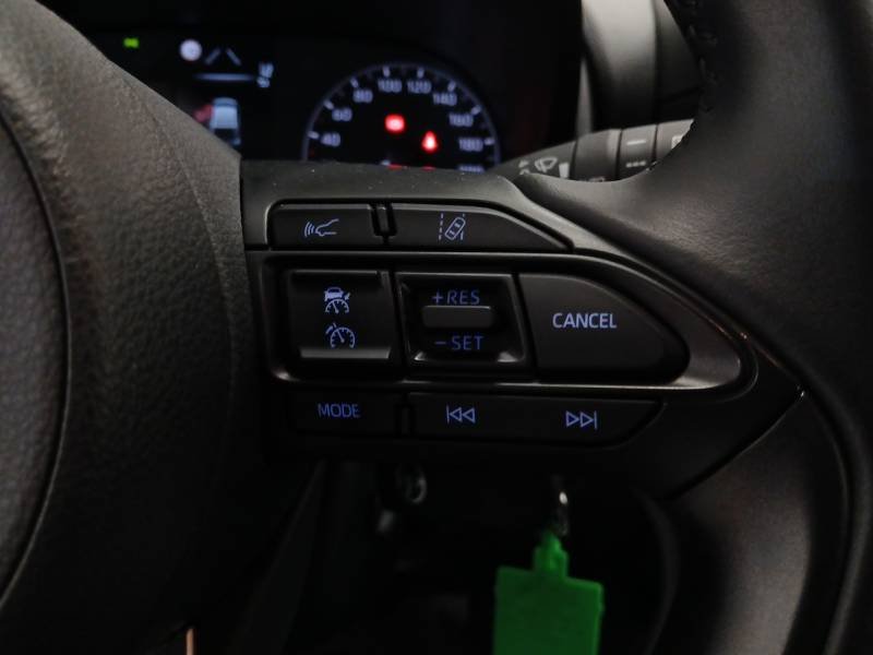 Toyota Yaris - Photo 17