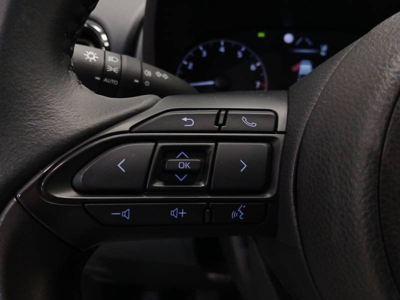 Toyota Yaris - Photo 18