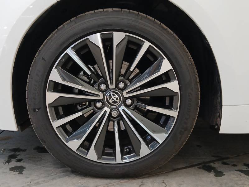 Toyota Corolla - Photo 9