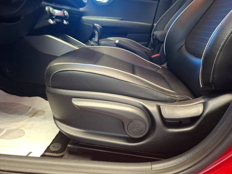 Kia Rio - Photo 15