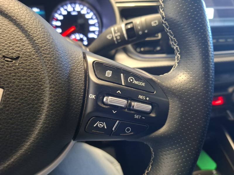 Kia Rio - Photo 23