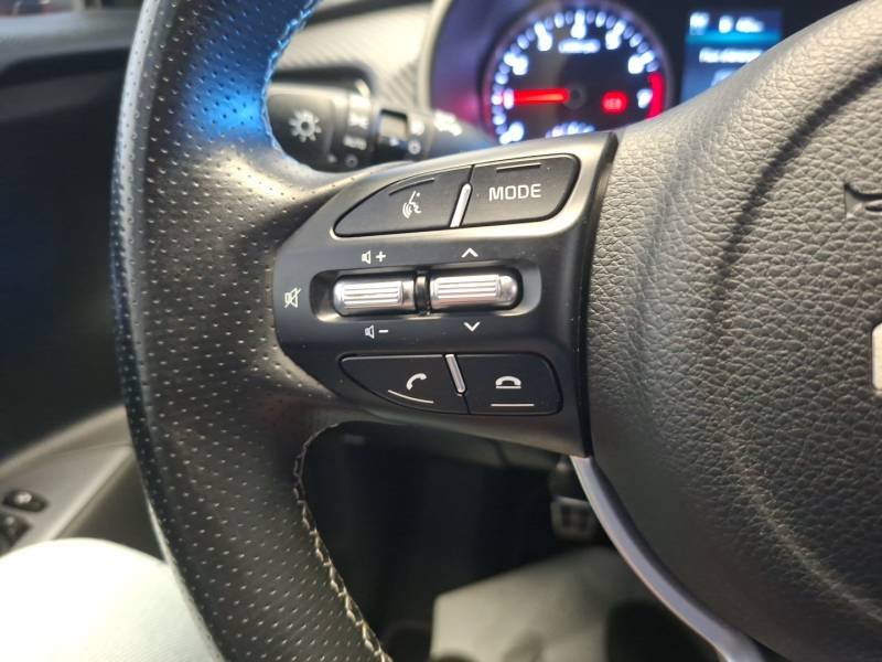 Kia Rio - Photo 26