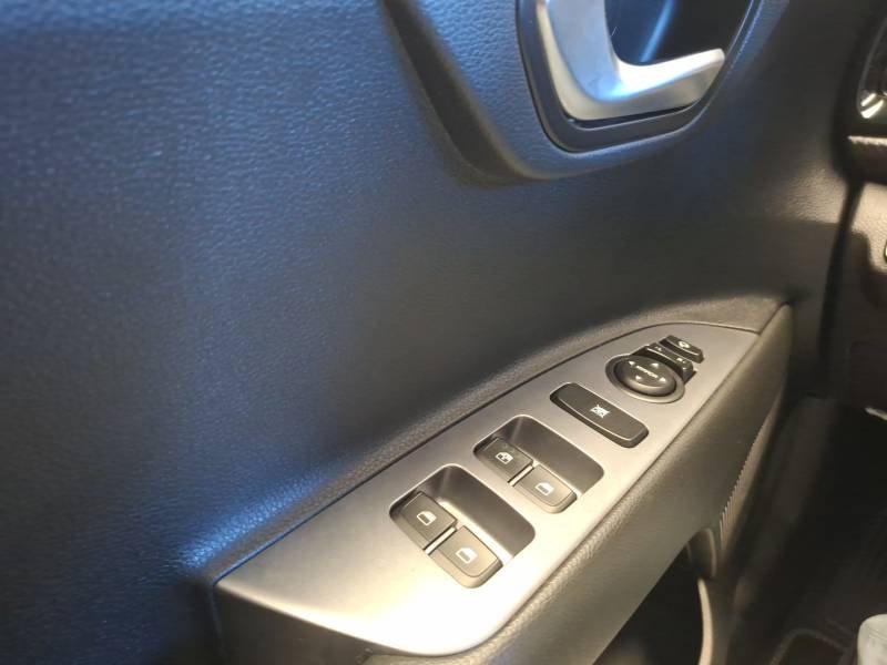 Kia Rio - Photo 27