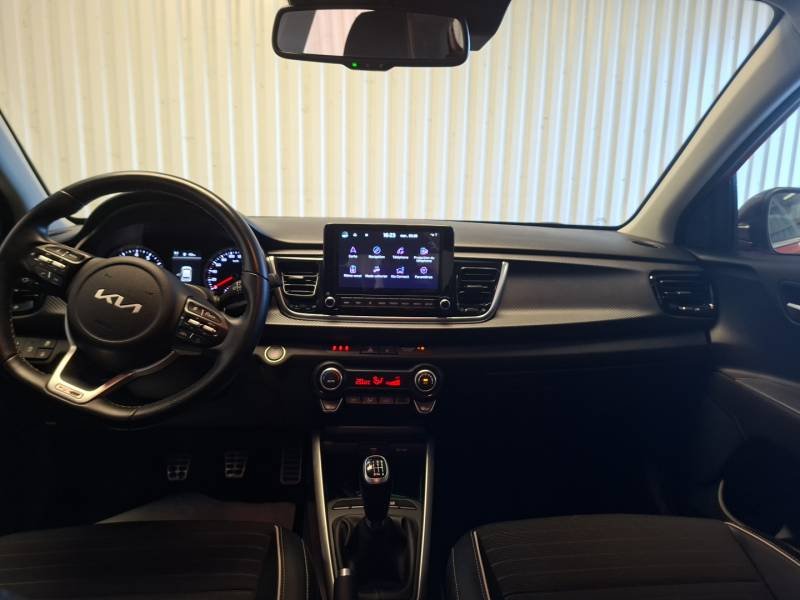 Kia Rio - Photo 8