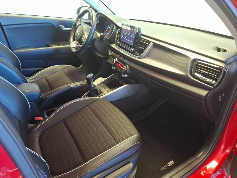 Kia Rio - Photo 9