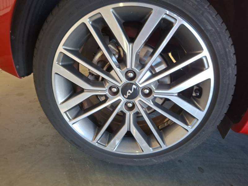 Kia Rio - Photo 10