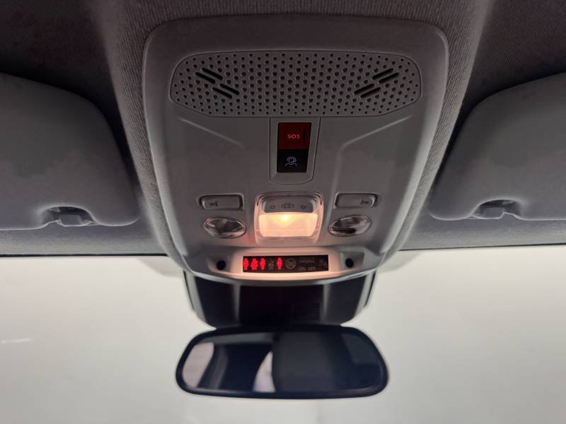 Peugeot 208 - Photo 32