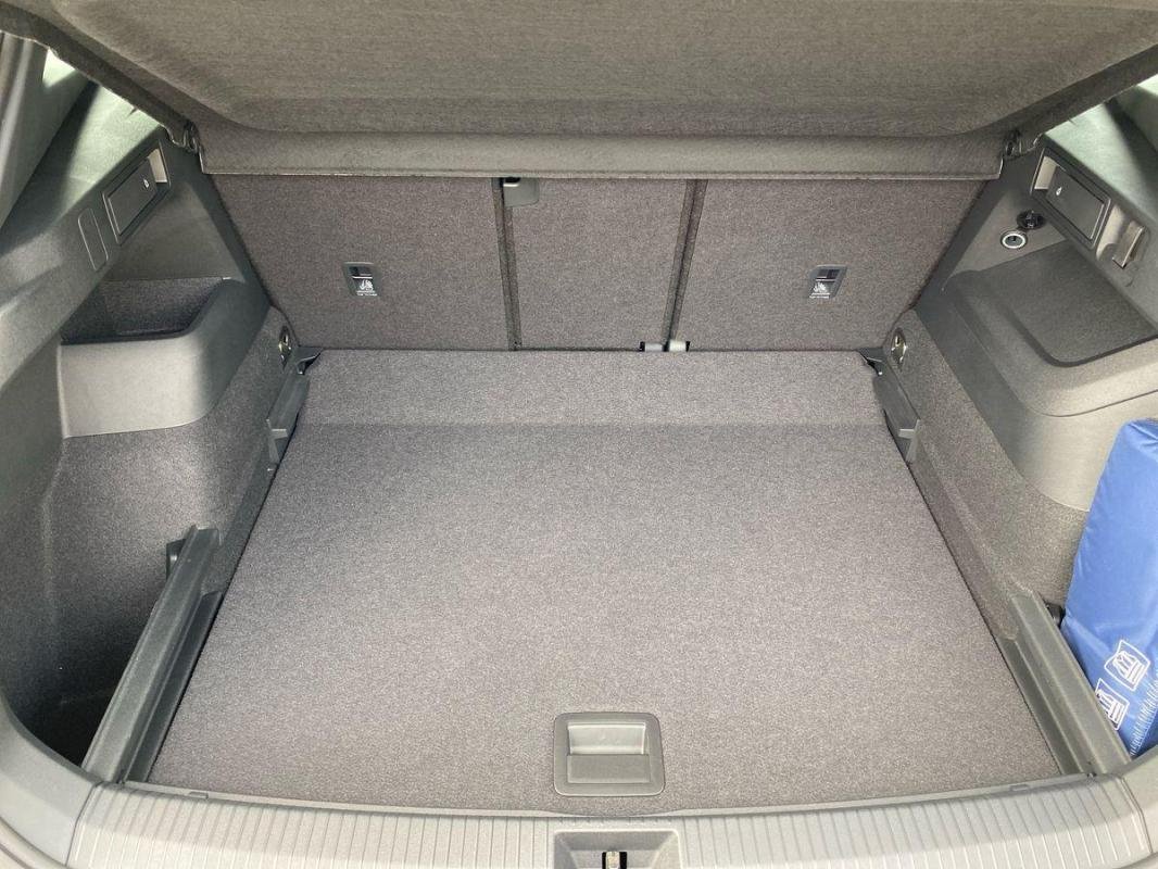Volkswagen Tiguan - Photo 11