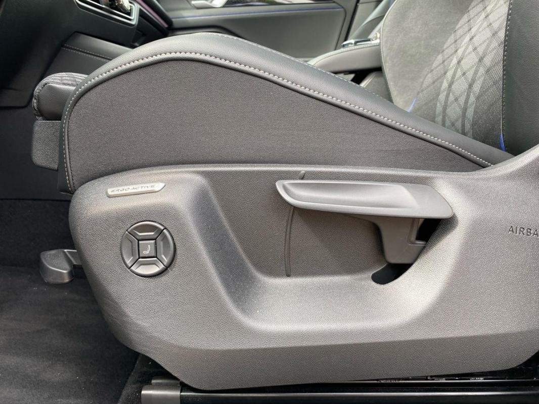 Volkswagen Tiguan - Photo 18