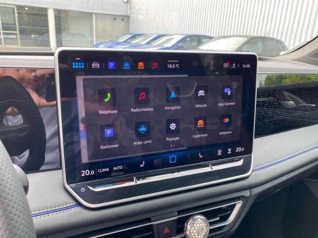 Volkswagen Tiguan - Photo 20