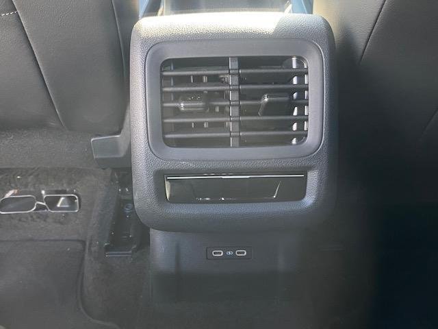 Volkswagen T-Roc - Photo 16