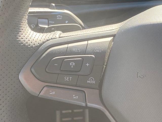 Volkswagen T-Roc - Photo 24