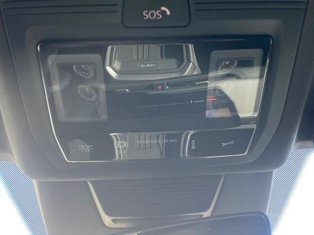 Volkswagen T-Roc - Photo 32