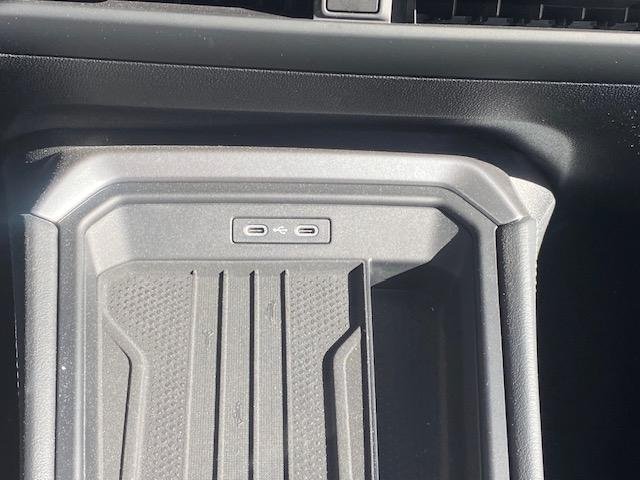 Volkswagen T-Roc - Photo 36