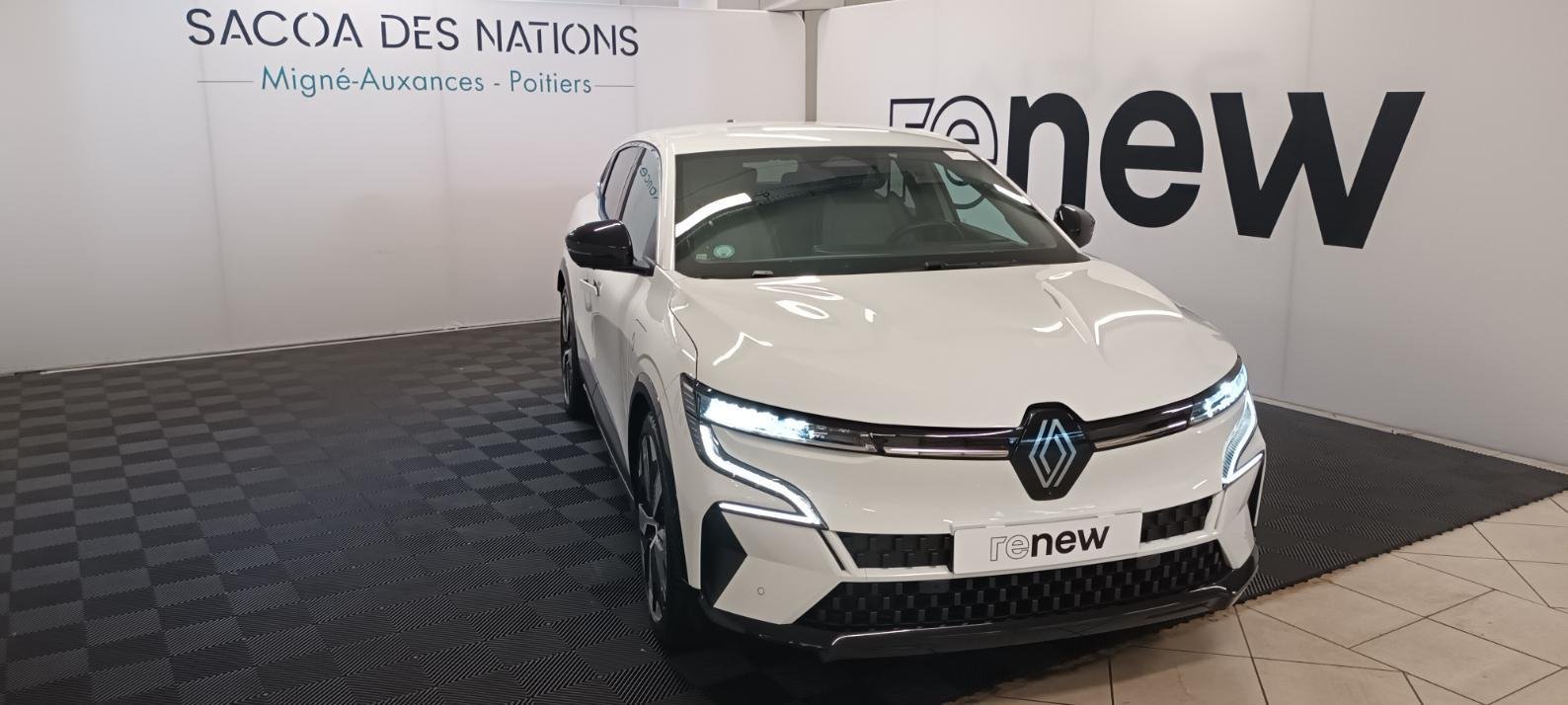Renault Mégane E-TECH - Photo 15