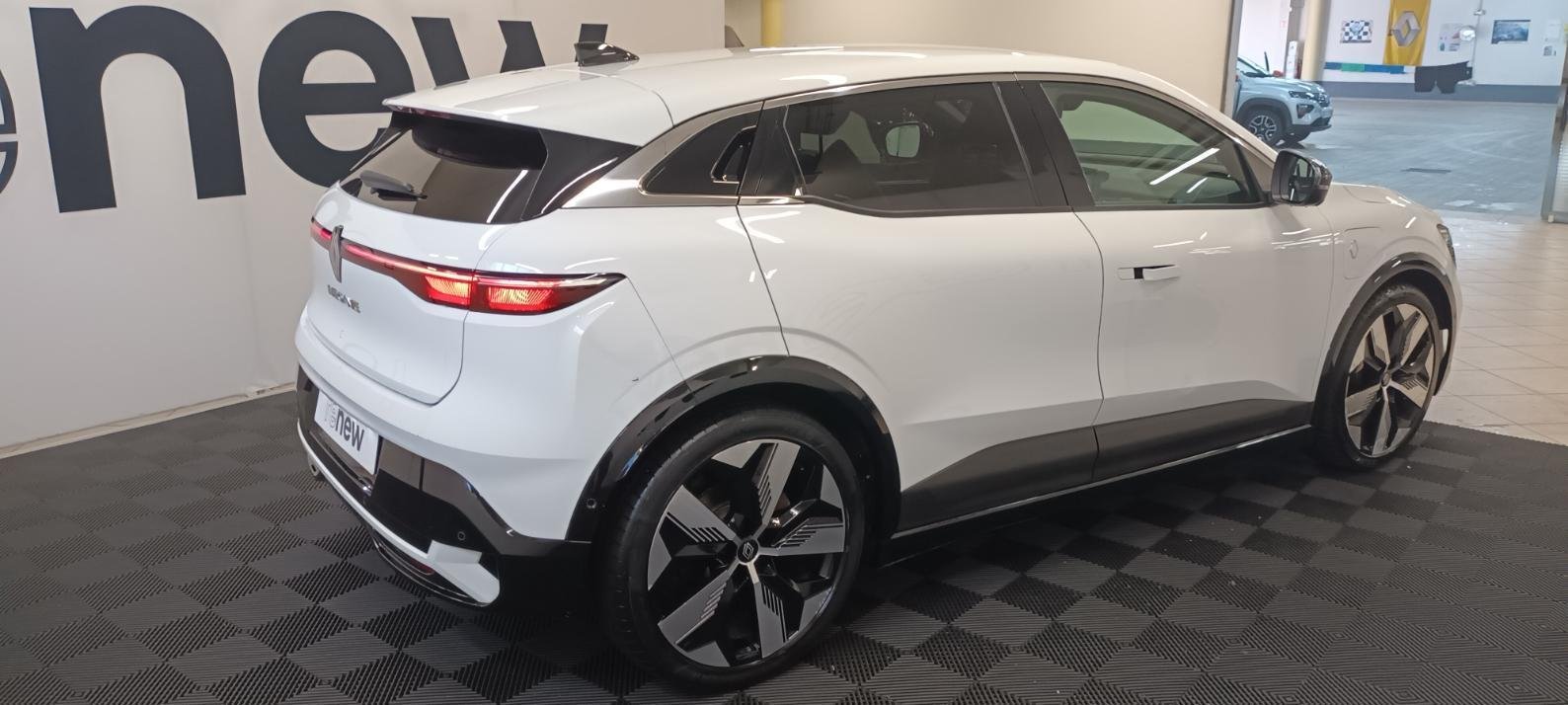 Renault Mégane E-TECH - Photo 18