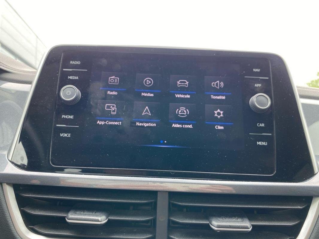 Volkswagen T-Roc - Photo 16