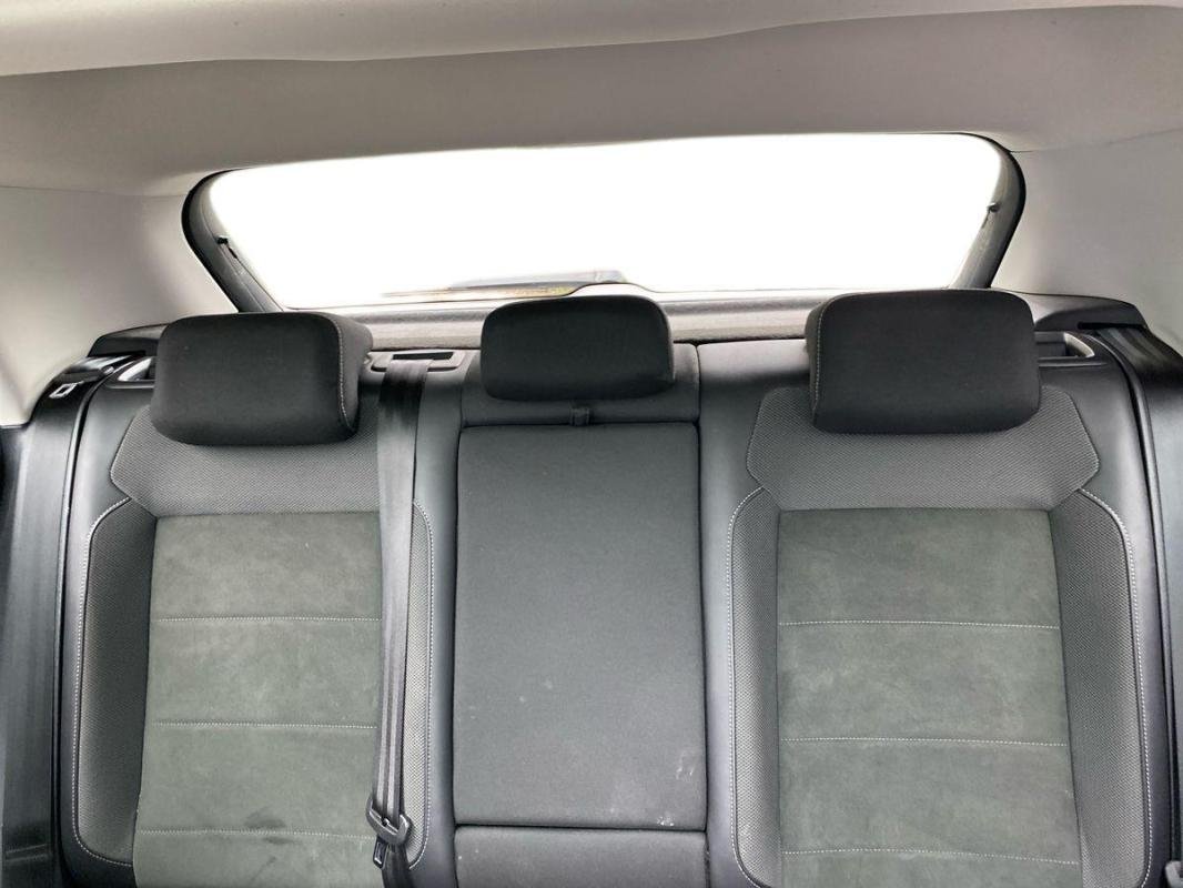 Volkswagen T-Roc - Photo 22