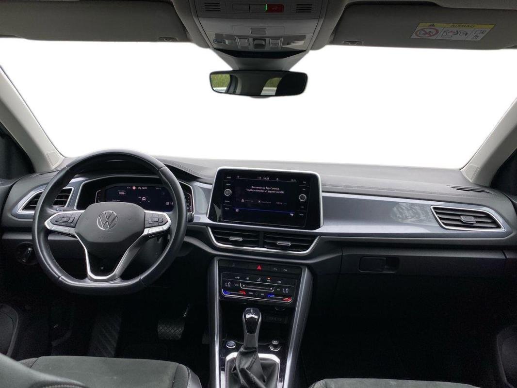 Volkswagen T-Roc - Photo 8