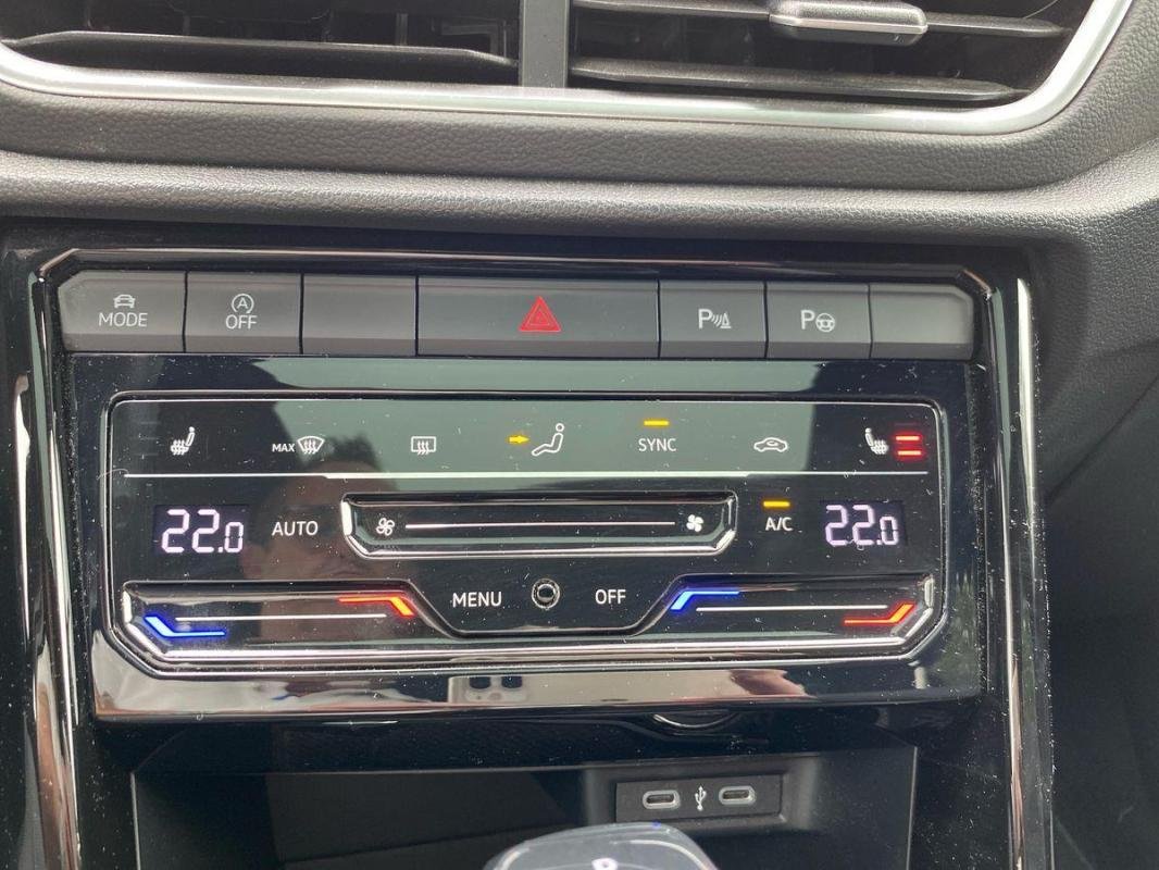 Volkswagen T-Roc - Photo 19
