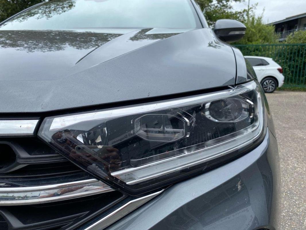 Volkswagen T-Roc - Photo 26