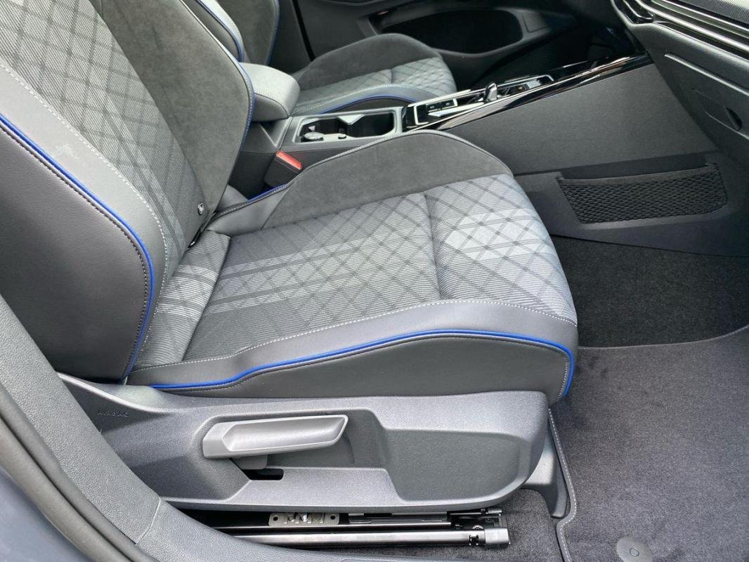 Volkswagen Golf - Photo 14