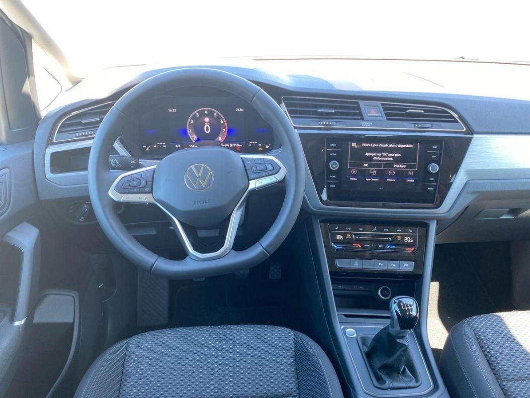 Volkswagen Touran - Photo 24