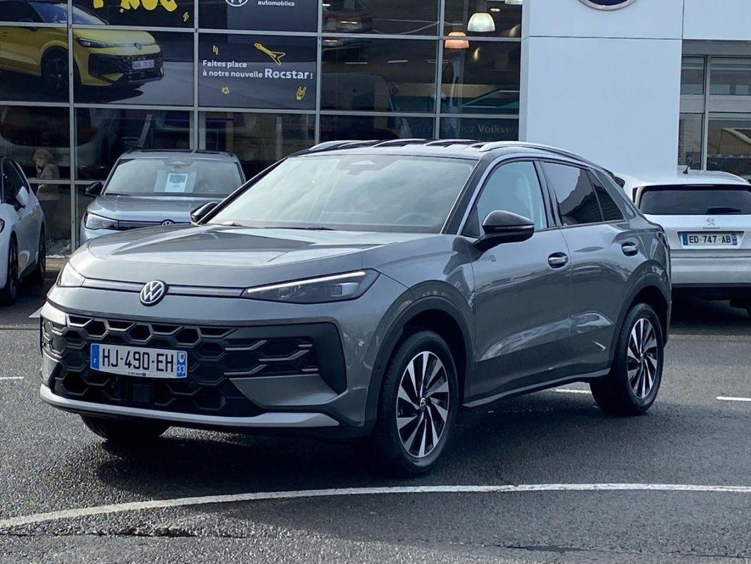 Volkswagen T-Roc - Photo 1