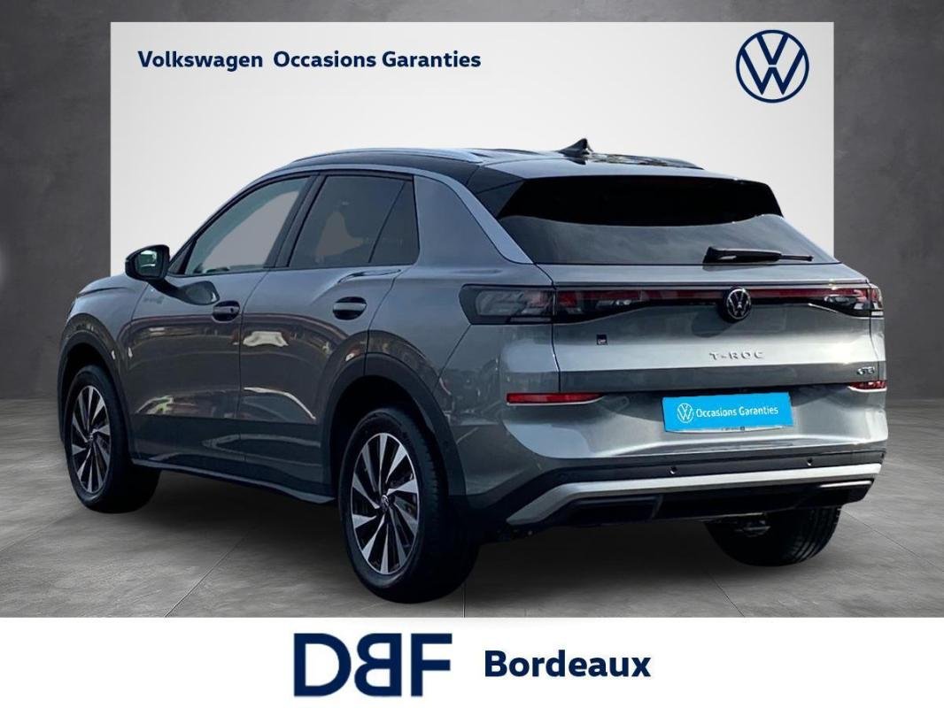 Volkswagen T-Roc - Photo 3