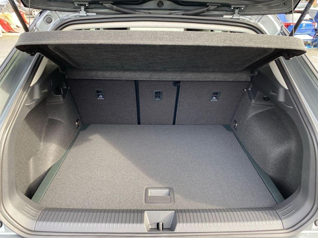 Volkswagen T-Roc - Photo 31