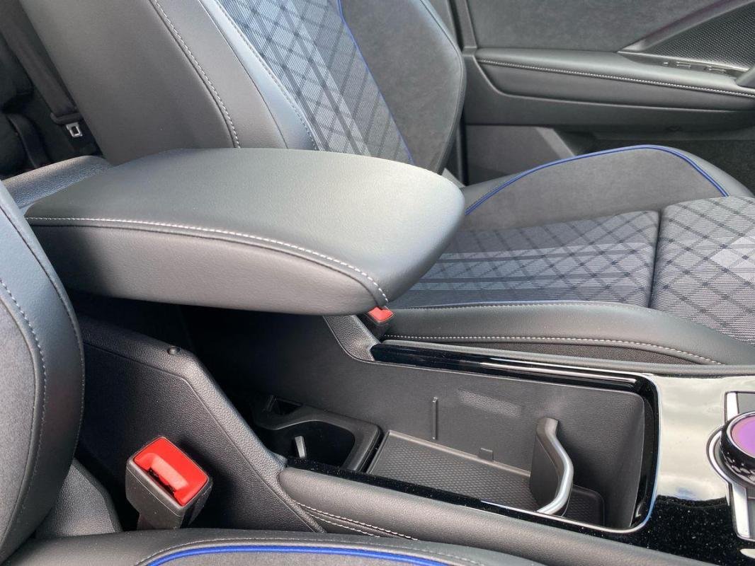 Volkswagen Tiguan - Photo 12