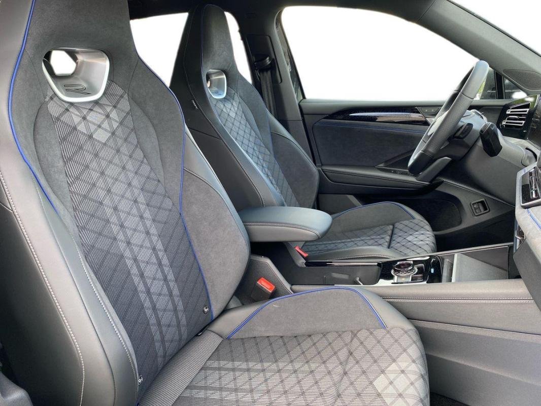 Volkswagen Tiguan - Photo 13