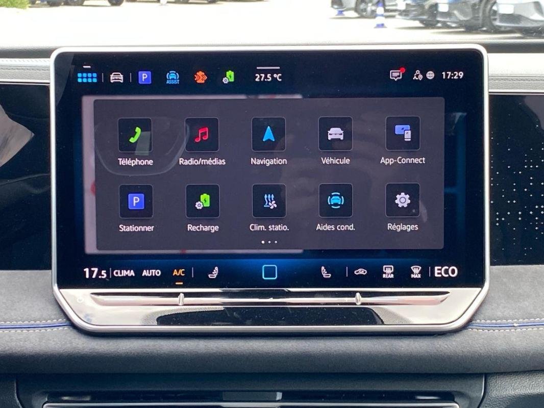 Volkswagen Tiguan - Photo 16