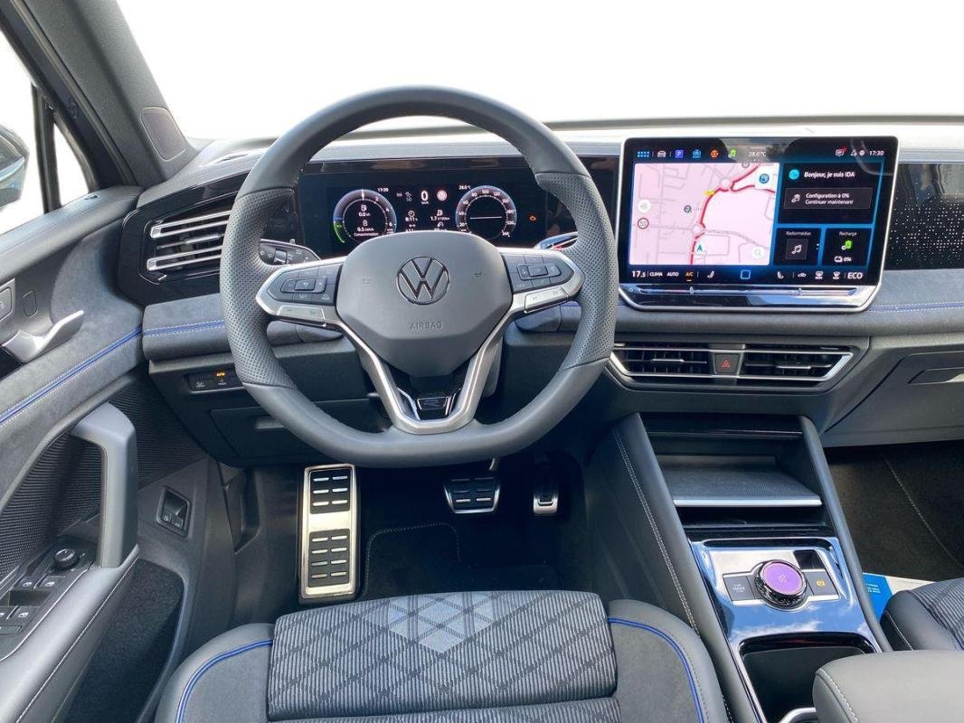 Volkswagen Tiguan - Photo 24