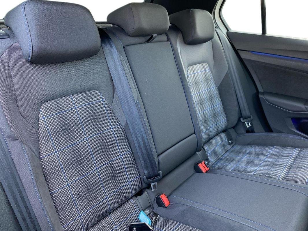 Volkswagen Golf - Photo 23
