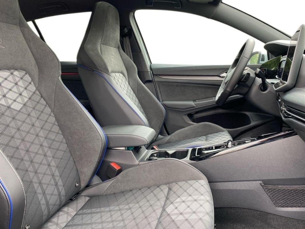 Volkswagen Golf - Photo 13