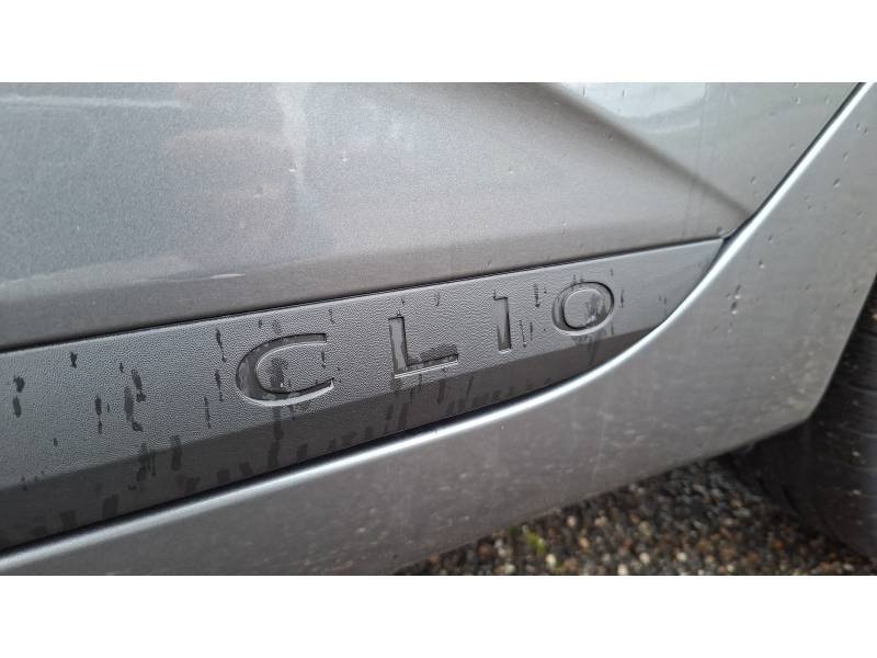 Renault Clio - Photo 25