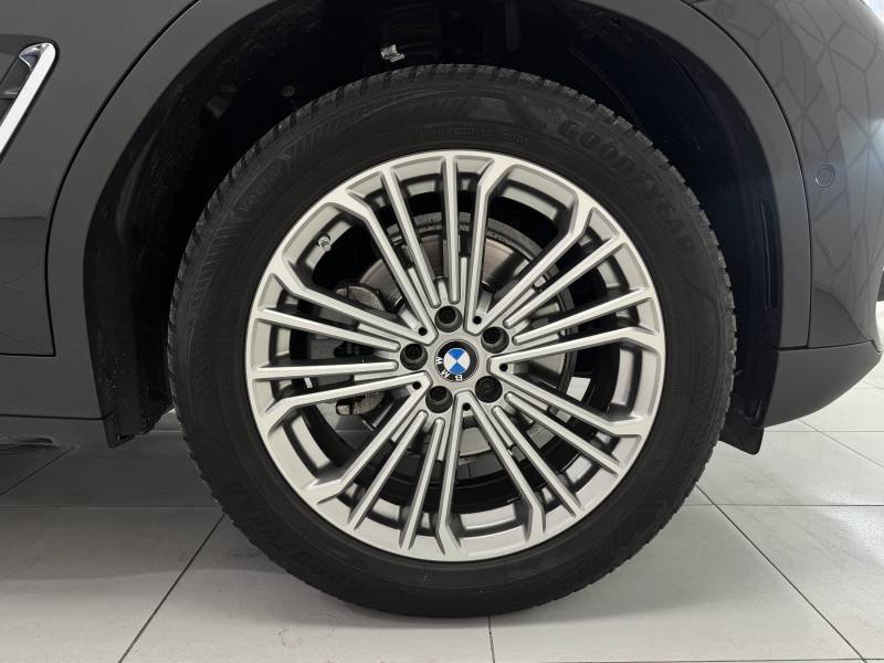 BMW X3 - Photo 21
