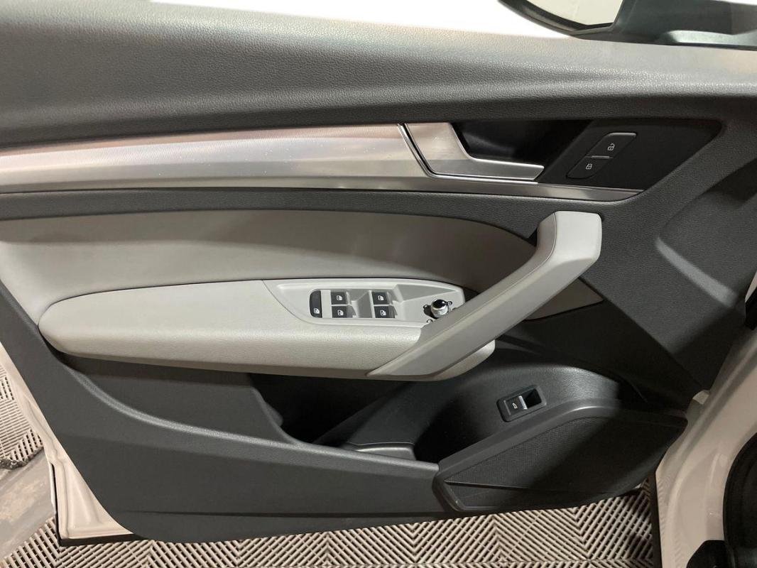 Audi Q5 - Photo 15